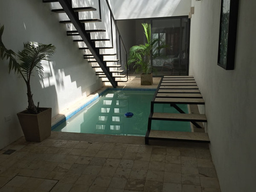 Imagen 19 de 30 de Casa Restaurada Con Alberca En Venta Amueblada Centro De Mer
