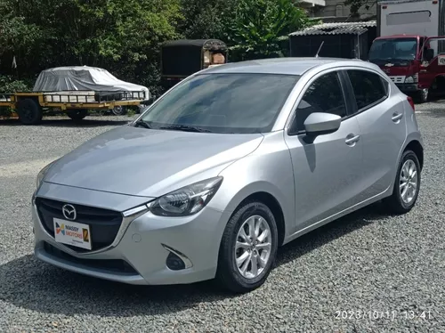 Mazda 2 1.5 Touring | TuCarro