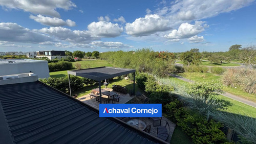 Casa En Puertos, Vistas, 4 Dormitorios Más Dependencia, Con Pileta