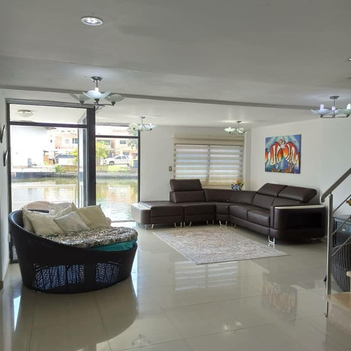 Imagen 3 de 14 de Casas Botes A