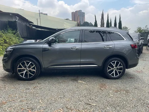 Renault Koleos 2.5 Intens 4X4 Bose