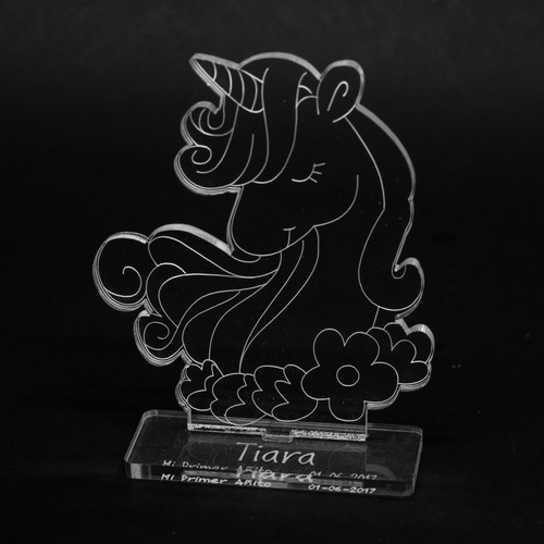 Souvenir Unicornio Acrilico Corte Y Grabado Laser