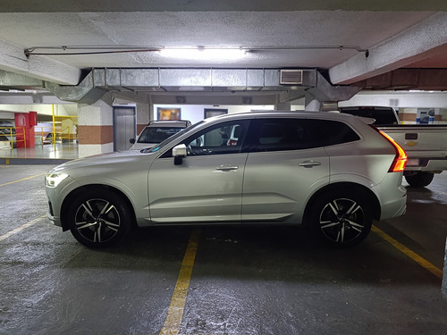Volvo XC60 T6 R-Design