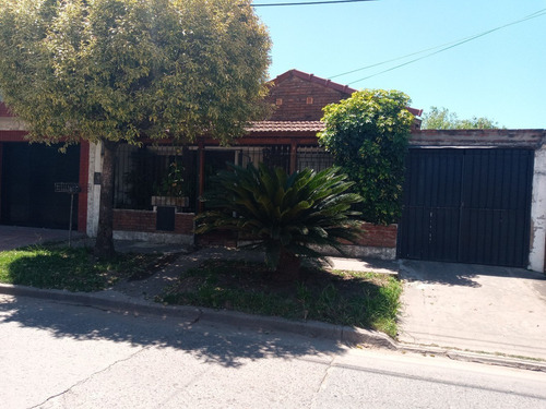 Imagen 2 de 3 de Casa En Venta En Zarate, Excelente Ubicación! Calle Rawson