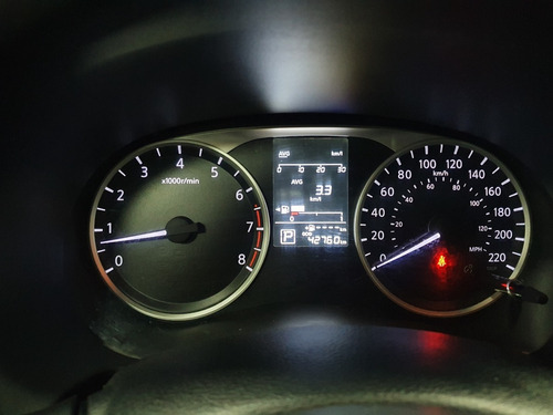 Imagen 6 de 15 de Nissan Kicks Advance Cvt F2 Año 2018 Colo Gris As Automobili