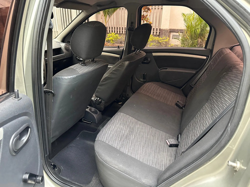 Renault Logan F.Ii 1.6 Expression Fii