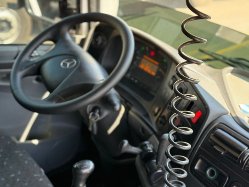 Mercedes Benz Axor 1933 T.b 4x2 - Manual