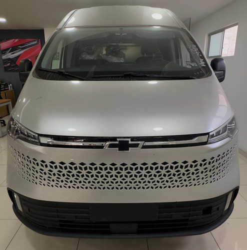 Chevrolet Express Max 2025