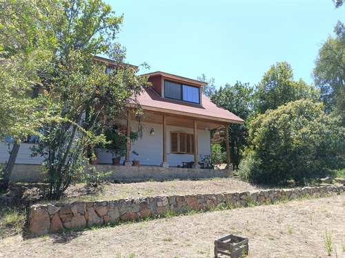 Casa En Venta De 3 Dorm. En Olmué