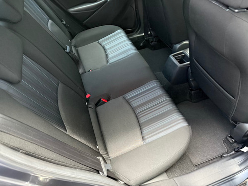 Mazda Mazda 2 1.5 I At At