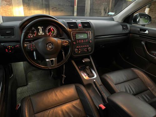 Volkswagen Vento 1.9 I Luxury Dsg 2010