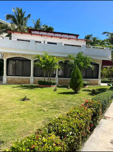 Villa Ubicada En Juan Dolio En Primera Linea De Playa 849) 203-7597