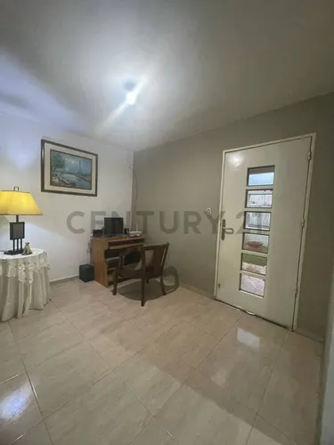 Town House En Yara Yara