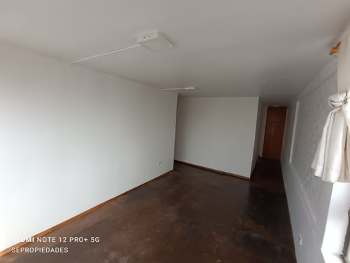 Arriendo Depto. 2d1b Avda. G. Bretaña, P. Ancha