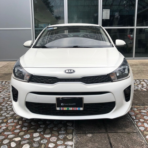 Imagen 2 de 13 de Kia Rio 2018 1.6 Lx Sedan At