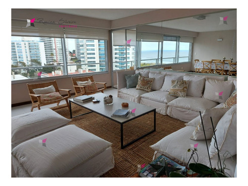 Imagen 4 de 23 de Venta De Apartamento De 3 Dormitorios Frente Al Mar En Edificio Tiburon En Punta Del Este
