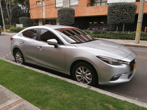 Mazda 3 Touring 2.0 Automático 2020 Gris