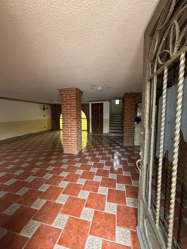 Venta Casa Estilo Rustico En Jardines De Atizapán