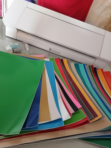 Plotter De Corte Silhouette Cameo 4 Blanca + Vinilos