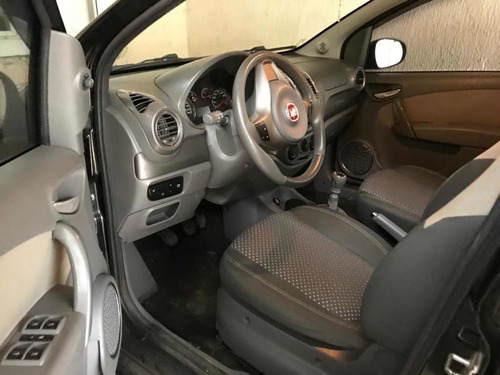 Fiat Grand Siena 1.6 16v Essence Flex 4p 2013