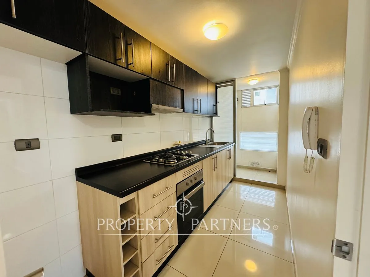 Imagen 2 de 29 de Amplio Departamento En Venta En Condominio Altos D...