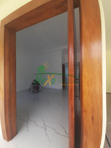 Casa En Venta Exclusivo Residencial Cerrado, Santiago (hfc-205)