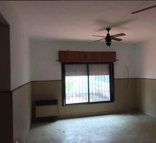 Casa 4 Ambientes Con Cocheras