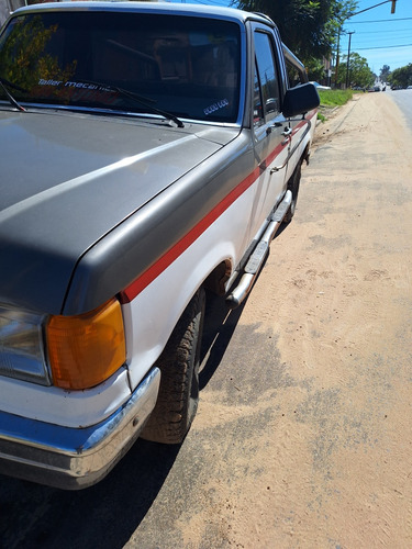 Ford F-100 Perkins 6 