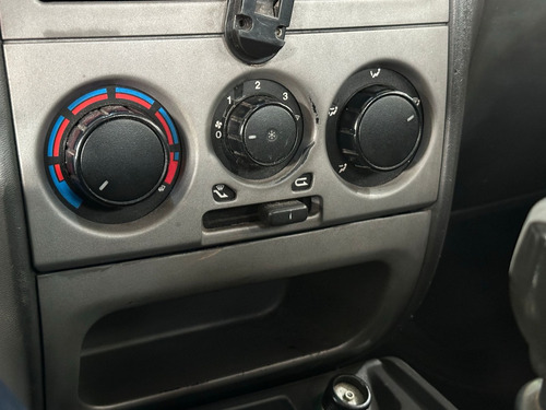 Fiat Strada 1.8 MPI ADVENTURE LOCKER CD 8V FLEX 2P MANUAL