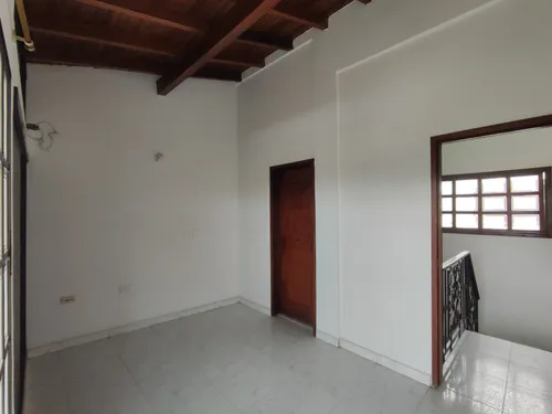 Casa En Venta En Once De Noviembre. Cod V30701