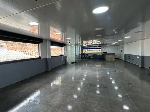 Local En Arriendo En Exposiciones. Cod A11297