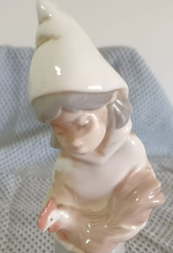 Porcelana Lladró Campesina Con Gallina (Usado)