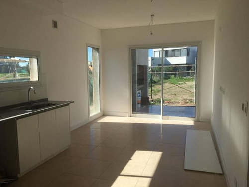 Imagen 6 de 22 de Casa En Venta En San Rafael, Villanueva, Tigre