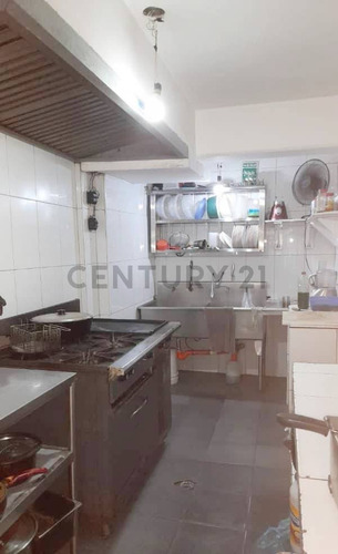 Venta De Fondo De Comercio + Mobiliario, En Los Teques