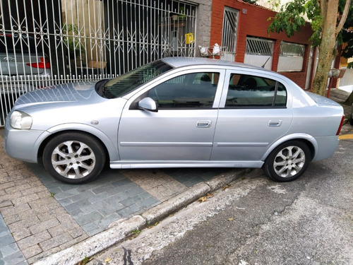 Gm Astra Sedan Advantage 2010