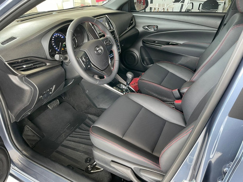 Imagen 9 de 12 de Toyota Yaris 1.5 107cv S 5p Sarthou