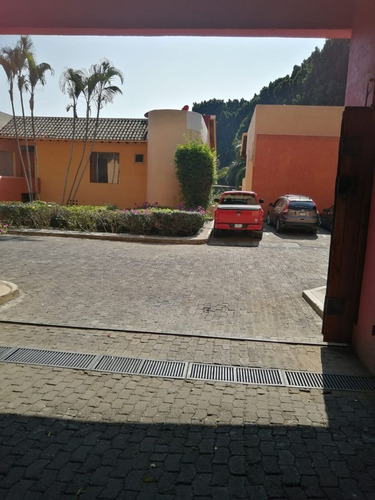 Imagen 2 de 18 de Casa De Descanso En Cuernavaca