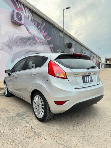 Ford Fiesta Kinetic 1.6 Titanium 120cv