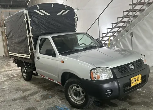 Camioneta Estacas. Perfecta. Único Dueño.