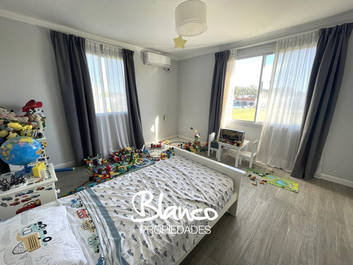 Casa En Venta En Club Manuel Belgrano, Escobar, G.b.a. Zona Norte