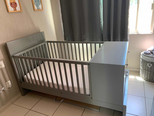 Cama Cuna Color Gris (Usado)