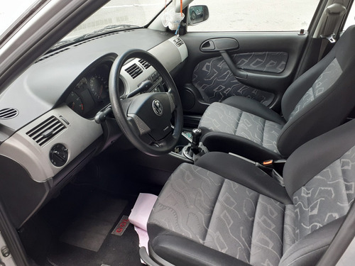 Imagem 8 de 15 de Volkswagen Gol 2001 1.0 16v Turbo 5p