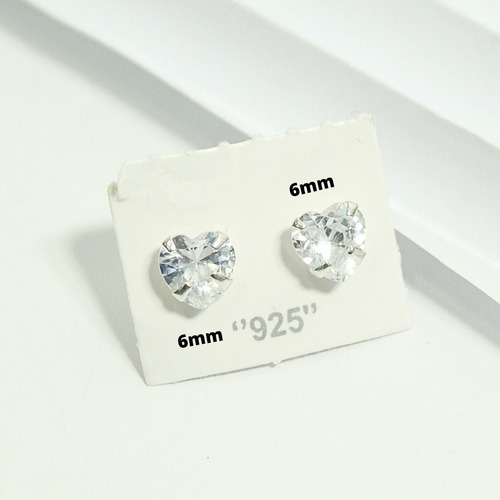 Pendiente de plata 925 con circonitas en forma de corazón con forma de punto de luz de 6 mm