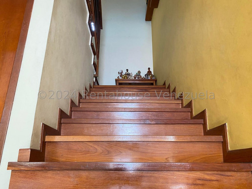 En Venta Amplia Casa Urb. Horizonte Om#24-22493