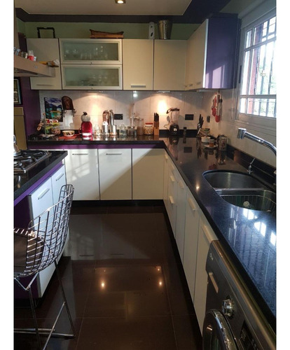 Venta Casa + Depto. Merlo Apto Credito. Calle Mitre Al 2000