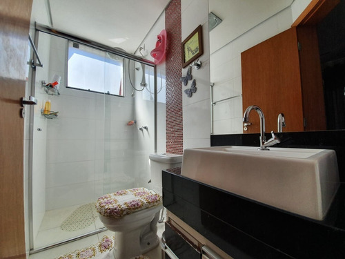 Excelente Cobertura De Três Quartos Com Elevador - 6632