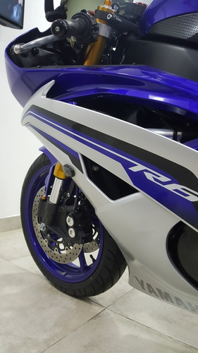 Yamaha - R6