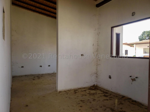 Imagen 6 de 30 de Casas En Venta Cabudare La Montañita, Arnaldo J. López Tlf. 04245257450 Codigo 22-1646 Lara, Venezuela