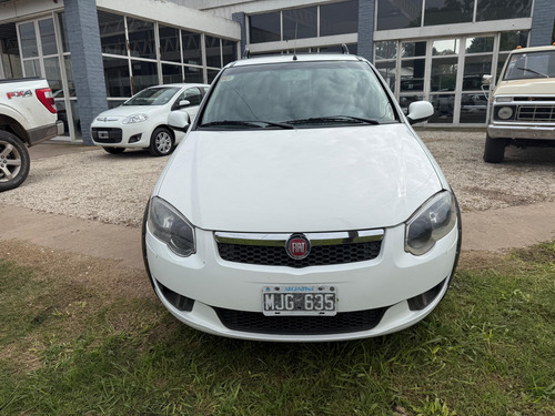 Fiat Strada TREKKING GNC
