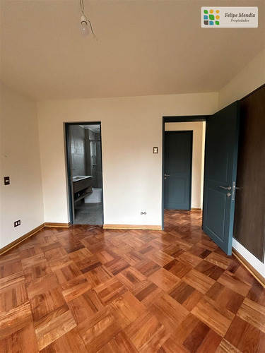 Completamente Remodelada, 3 Dorm, 4 Baños, Estar, Jardín